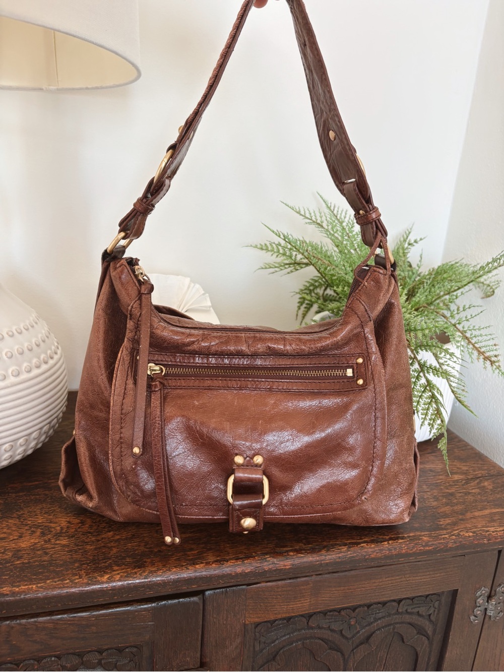 The Sak Classic Brown Leather Shoulder Bag With Gold Hardware